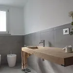 Nautilus Design Bed & Breakfast 4*