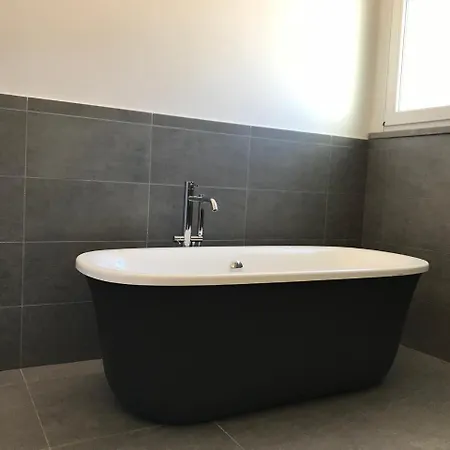 לינה וארוחת בוקר Nautilus Design