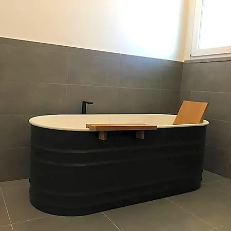 Nautilus Design 4* 폴로니카