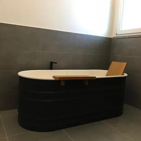 Nautilus Design Bed & Breakfast